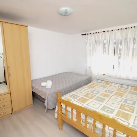 Elez Apartamento