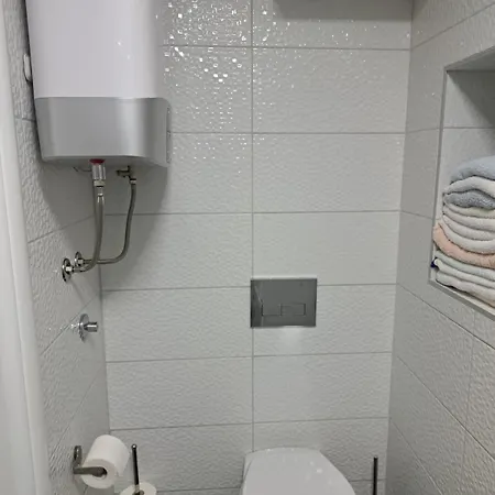 アパート Elez パレ